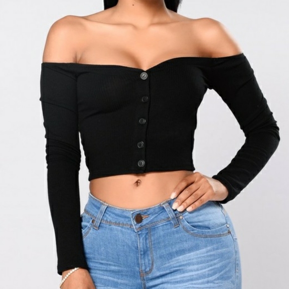 Fashion Nova Tops - Long sleeve button up crop top LAST CHANCE